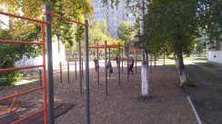 Площадка для воркаута в городе Чита №11013 Средняя Современная фото