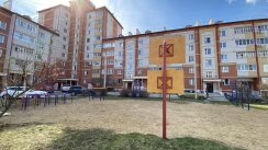 Площадка для воркаута в городе Йошкар-Ола №11349 Средняя Современная фото