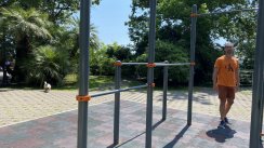 Площадка для воркаута в городе Сочи №11418 Маленькая Современная фото