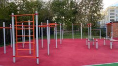 Площадка для воркаута в городе Москва №11552 Средняя Современная фото