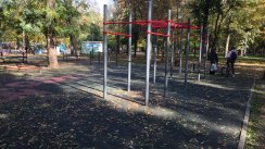 Площадка для воркаута в городе Краснодар №11596 Средняя Современная фото