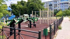 Площадка для воркаута в городе Севастополь №11925 Средняя Современная фото