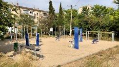 Площадка для воркаута в городе Севастополь №11928 Средняя Современная фото