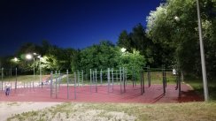 Площадка для воркаута в городе Курск №11943 Средняя Современная фото