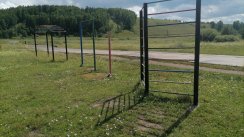 Площадка для воркаута в городе Заозёрный №11986 Маленькая Современная фото