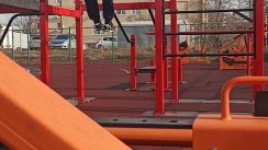 Площадка для воркаута в городе Анапа №12274 Маленькая Современная фото