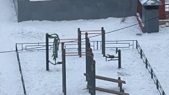 Площадка для воркаута в городе Химки №12279 Маленькая Современная фото