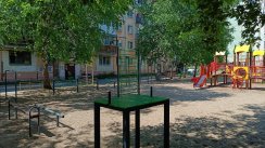 Площадка для воркаута в городе Тюмень №12450 Маленькая Современная фото