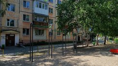 Площадка для воркаута в городе Тюмень №12450 Маленькая Современная фото