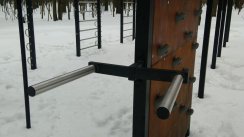 Площадка для воркаута в городе Москва №12738 Средняя Современная фото