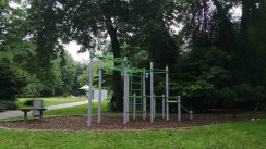 Площадка для воркаута в городе Дортмунд №12817 Маленькая Современная фото