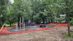 Площадка для воркаута в городе Москва №12841 Маленькая Современная фото