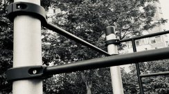 Площадка для воркаута в городе Москва №13159 Средняя Современная фото