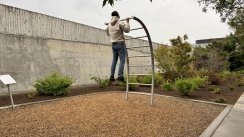 Площадка для воркаута в городе Сиэтл №13176 Маленькая Современная фото