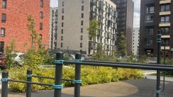 Площадка для воркаута в городе Санкт-Петербург №13205 Маленькая Современная фото