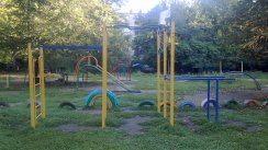 Площадка для воркаута в городе Запорожье №1826 Маленькая Современная фото