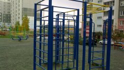 Площадка для воркаута в городе Челябинск №1261 Средняя Современная фото