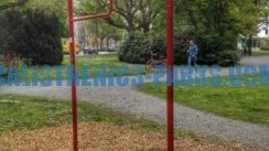 Площадка для воркаута в городе Оснабрюк №3366 Маленькая Современная фото