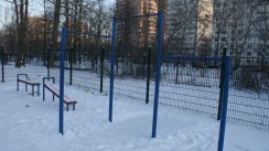 Площадка для воркаута в городе Санкт-Петербург №4742 Маленькая Современная фото