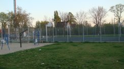 Площадка для воркаута в городе Калининград №2344 Маленькая Современная фото