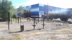 Площадка для воркаута в городе Челябинск №2205 Маленькая Современная фото