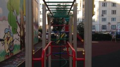 Площадка для воркаута в городе Москва №2363 Маленькая Современная фото