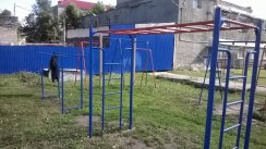 Площадка для воркаута в городе Ульяновск №2162 Маленькая Современная фото