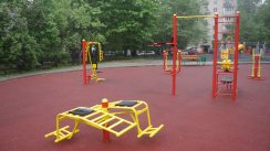 Площадка для воркаута в городе Красногорск №5182 Средняя Современная фото