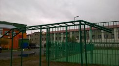 Площадка для воркаута в городе Губкинский №5527 Маленькая Современная фото