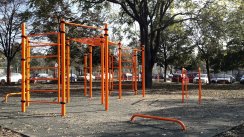 Площадка для воркаута в городе Будапешт №3148 Средняя Хомуты фото