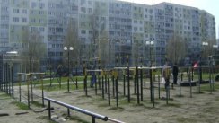 Площадка для воркаута в городе Ростов-на-Дону №5440 Средняя Современная фото