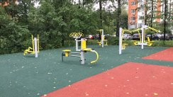 Площадка для воркаута в городе Москва №5472 Средняя Современная фото