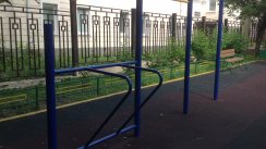 Площадка для воркаута в городе Москва №5275 Маленькая Современная фото