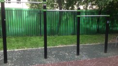 Площадка для воркаута в городе Москва №5268 Маленькая Современная фото