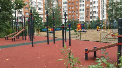 Площадка для воркаута в городе Москва №5472 Средняя Современная фото