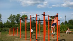 Площадка для воркаута в городе Дубна №2446 Средняя Хомуты фото