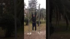 Коля подтягивание 10 раз