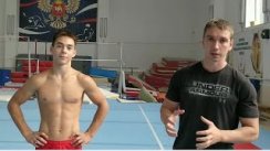 Как научиться отжиматься на брусьях ?