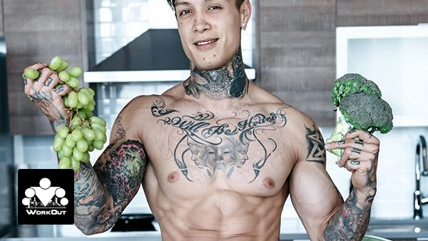 крис хериа тату на груди крис хериа тату на груди